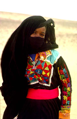 Bedouin woman- Photo (C) O. Goren/ Joe Alon Center