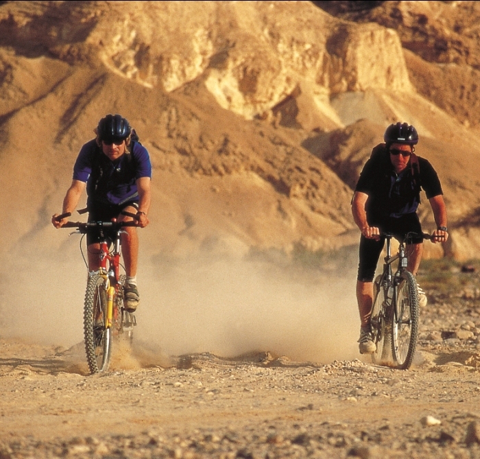 Negev Cycling - Photo (C) Desert Shade