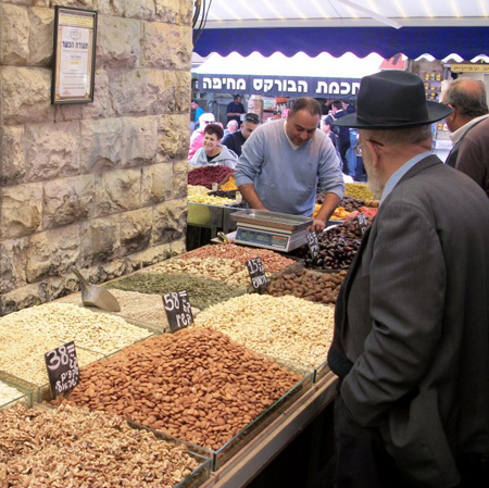 Jerusalem Market (C) Pierre Zucarrelli